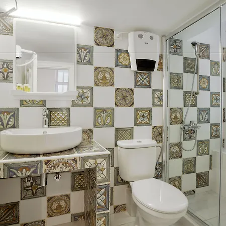 ゲストハウス Omorfi Poli ナフプリオ