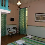 Omorfi Poli 4*