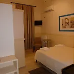 Omorfi Poli 4*