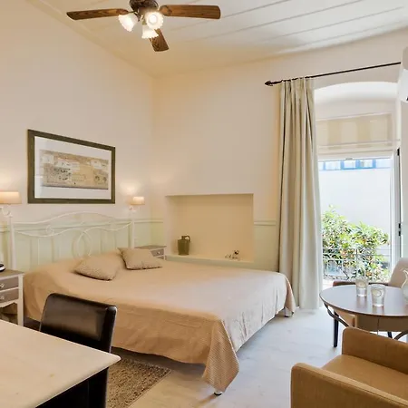 Omorfi Poli 3* Ναύπλιο