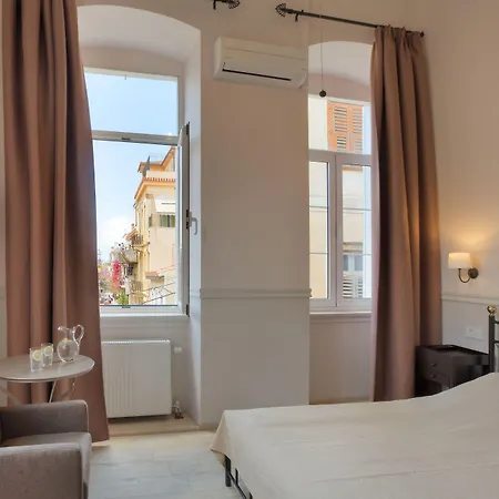 Maison d'hôtes Omorfi Poli 4*