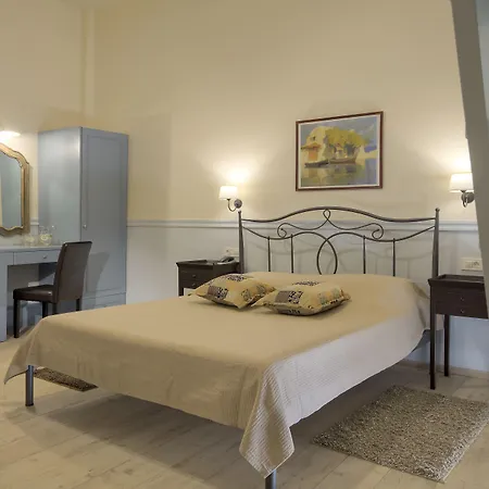 Omorfi Poli Maison d'hôtes Nauplie