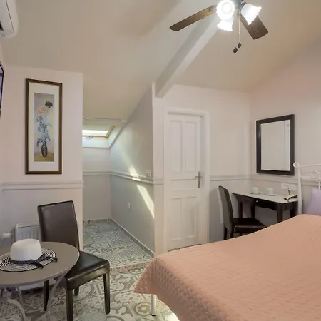 Maison d'hôtes Omorfi Poli