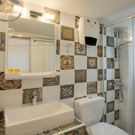 Maison d'hôtes Omorfi Poli 4*