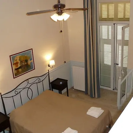 Omorfi Poli Maison d'hôtes