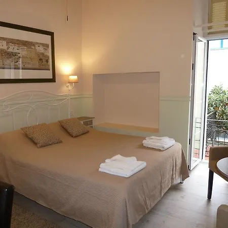 Omorfi Poli Maison d'hôtes Nauplie