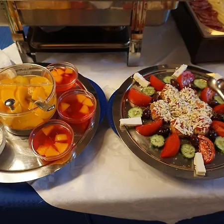 Πανσιόν Omorfi Poli