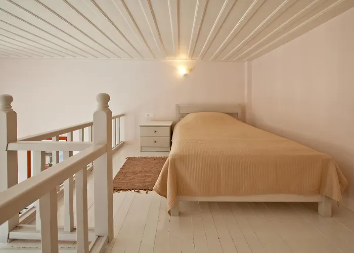 Omorfi Poli Nauplion