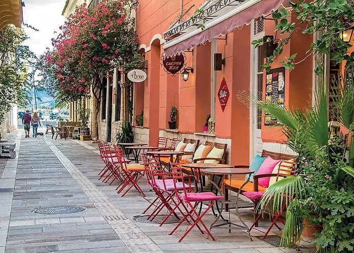 Omorfi Poli Πανσιόν Ναύπλιο