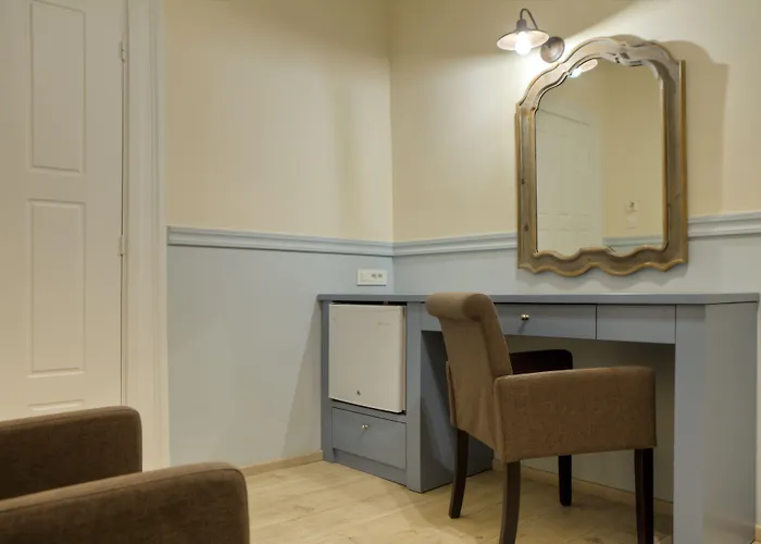 Omorfi Poli 4* Nauplion