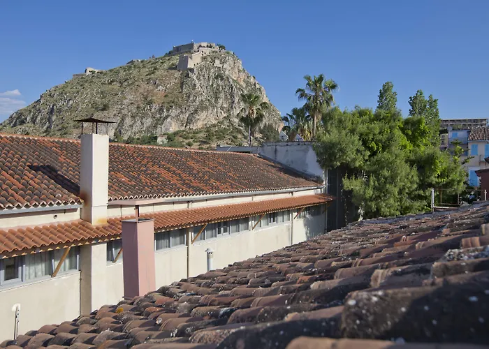 Omorfi Poli Ναύπλιο