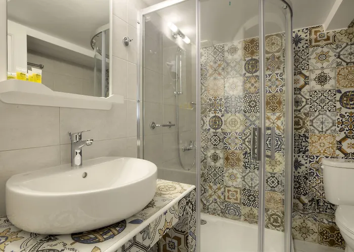 Omorfi Poli Πανσιόν Ναύπλιο