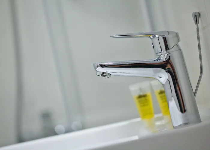 Omorfi Poli Gasthuis 4*