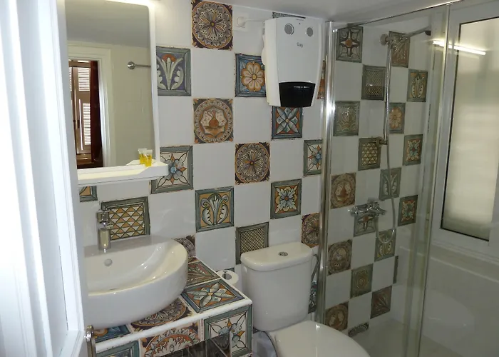 Omorfi Poli 4* Nauplion