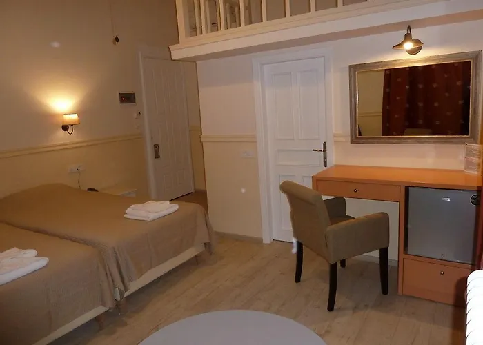 Omorfi Poli 4* Ναύπλιο