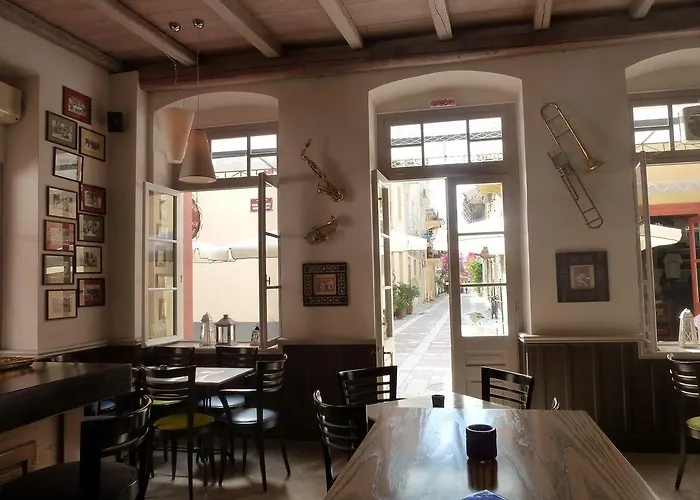 Omorfi Poli Gasthuis Nauplion