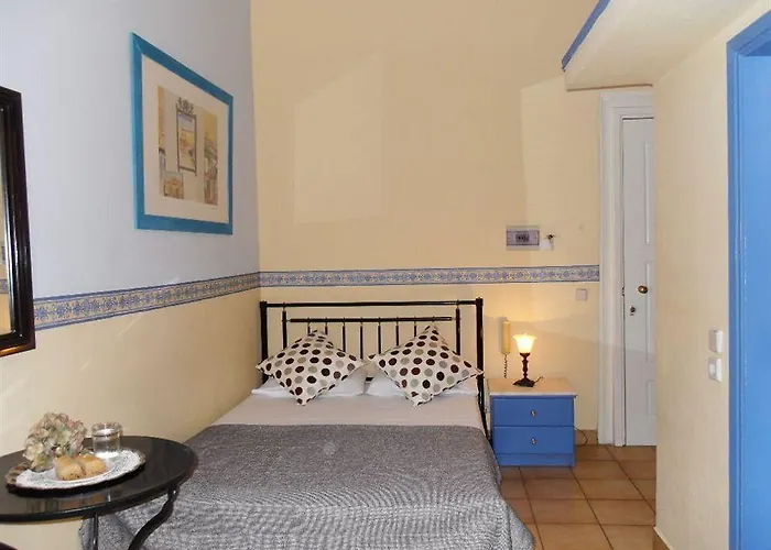 Omorfi Poli Gasthuis Nauplion