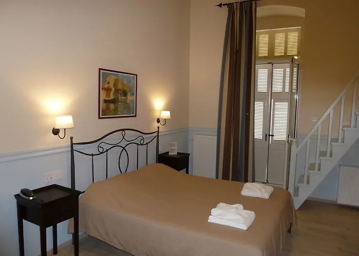 Πανσιόν Omorfi Poli