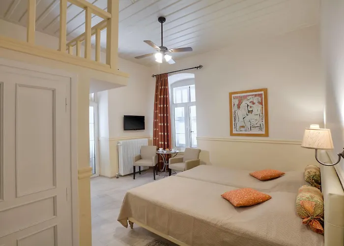 Gasthuis Omorfi Poli Nauplion